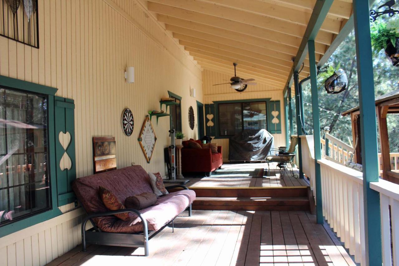 The Old Bear Bnb Pine Mountain Club Esterno foto