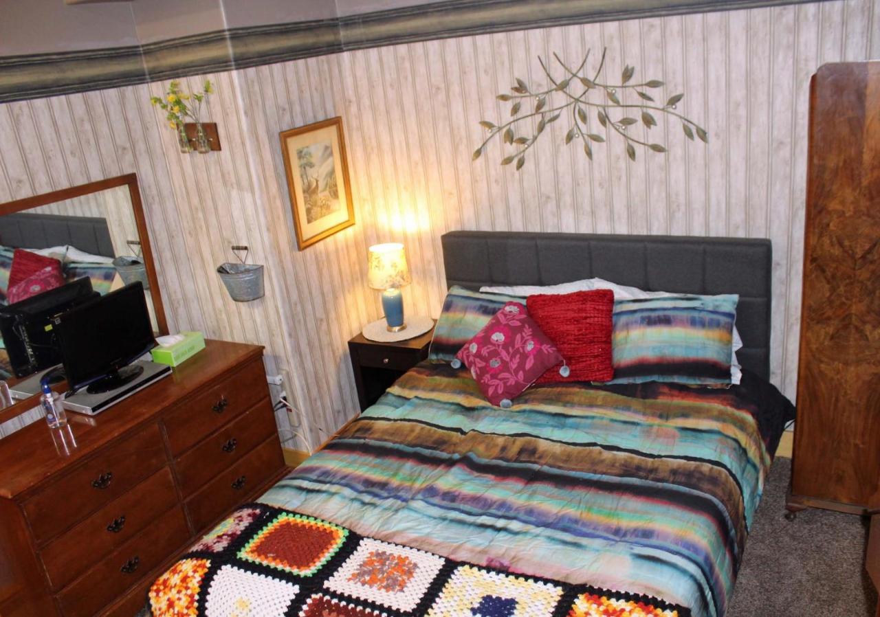The Old Bear Bnb Pine Mountain Club Esterno foto