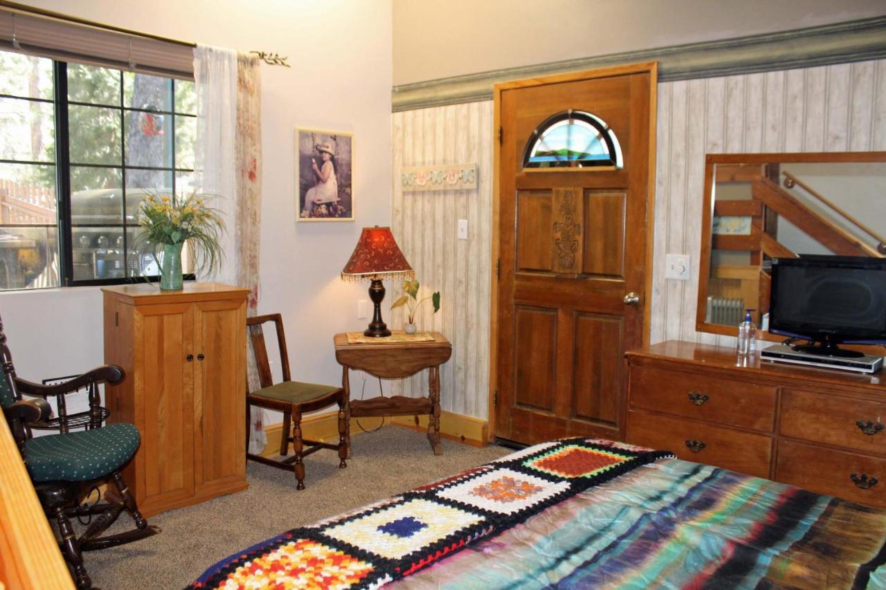 The Old Bear Bnb Pine Mountain Club Esterno foto