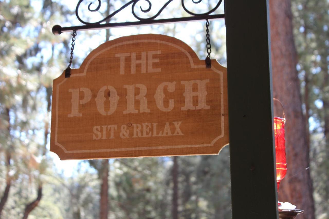 The Old Bear Bnb Pine Mountain Club Esterno foto
