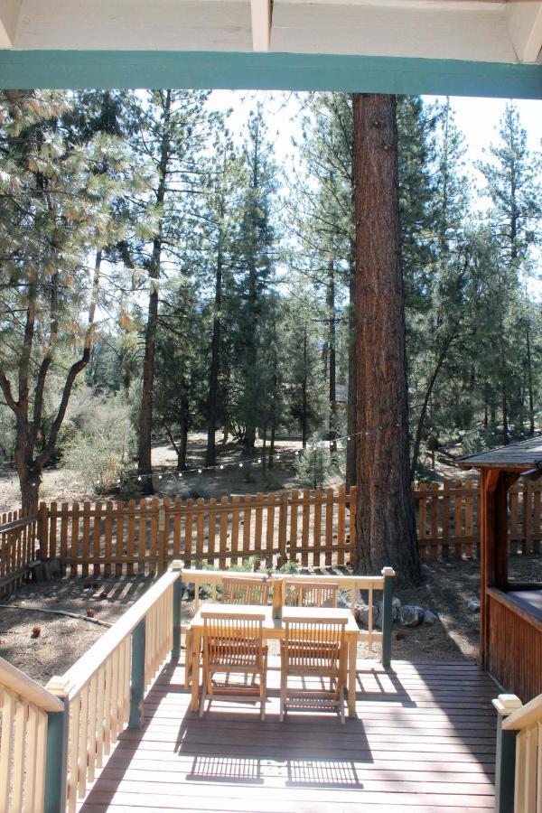 The Old Bear Bnb Pine Mountain Club Esterno foto