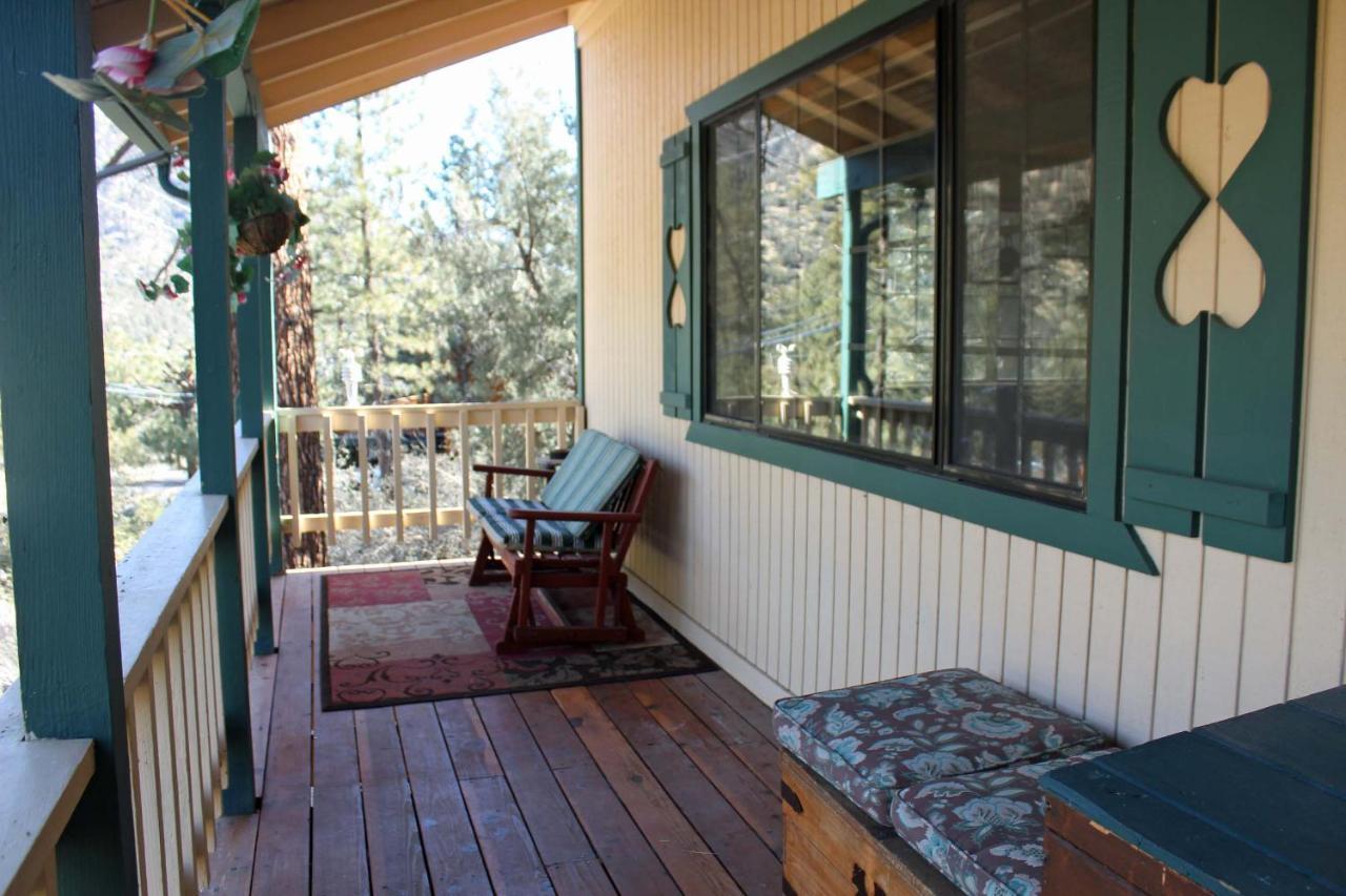 The Old Bear Bnb Pine Mountain Club Esterno foto